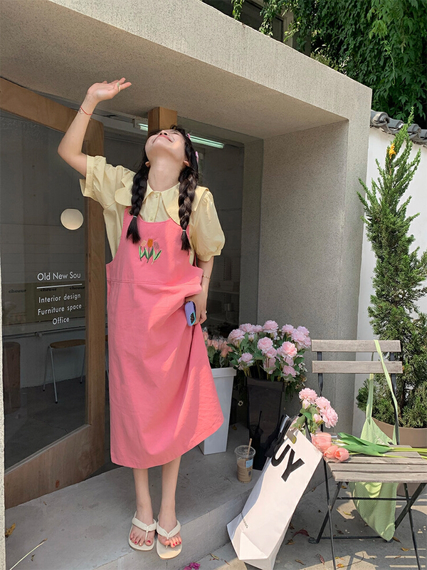 [timely rain] Han Feng ins age reducing design sense candy color tulip loose and thin casual strap skirt ys1-595# WPL