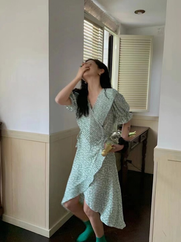 Early spring! [Maizi] V-neck slim floral dress 830# HBx