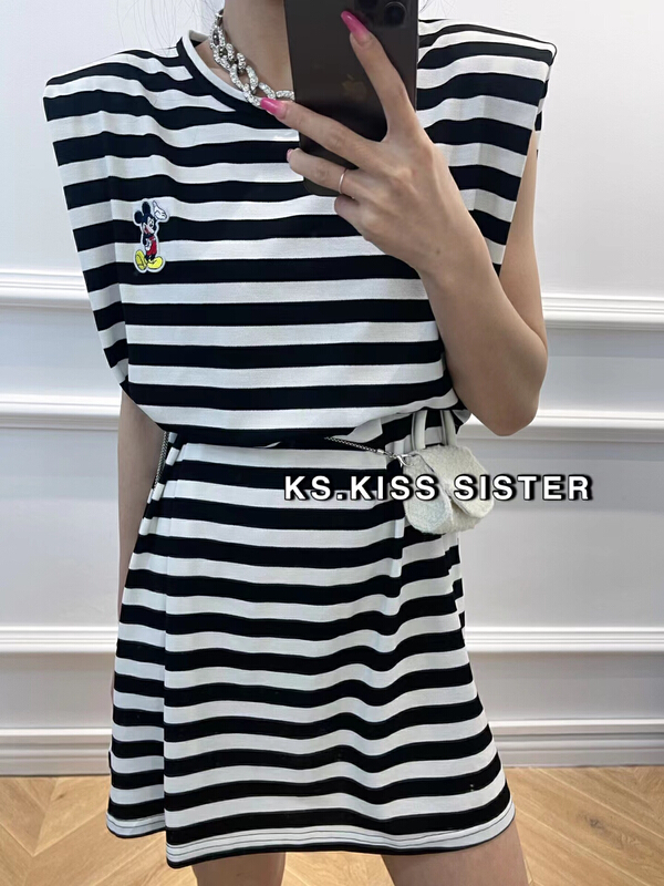Original price 73.72! [KS] design sense niche stripe sleeveless dress 22131# ozq