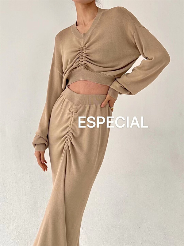 goods in stock! New year in early spring! [especial] crew neck loose knit + loose slim skirt suit 2205# XYJ