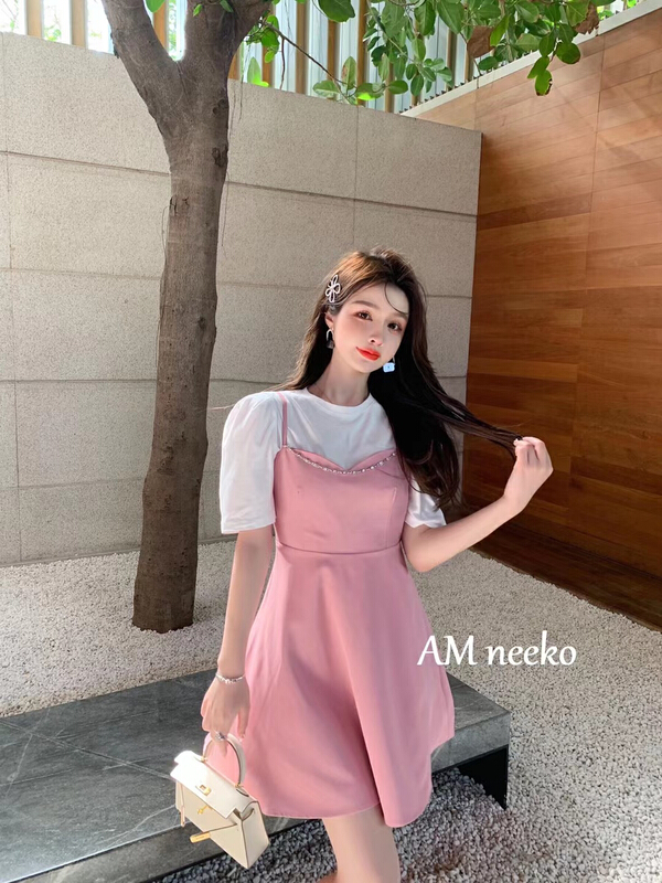 New year in early spring! [neeko] simple bubble sleeve short sleeve T-shirt + lady commuter simple suspender skirt set (with removable chain) 3371# XYY
