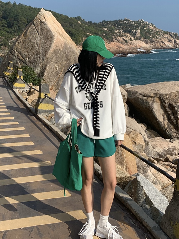 New year in early spring! [meet + studio] printed round neck versatile sweater + basic versatile knitted sweater shawl set (with shawl) 52222# LSL
