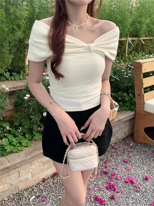 [Hebe] straight shoulder slim fit short sleeve T-shirt 2203# XYJ