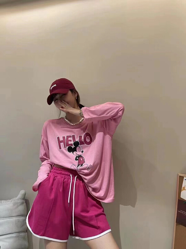 [8090] Korean round neck long sleeve T-shirt + comfortable casual Shorts Set 2061# L
