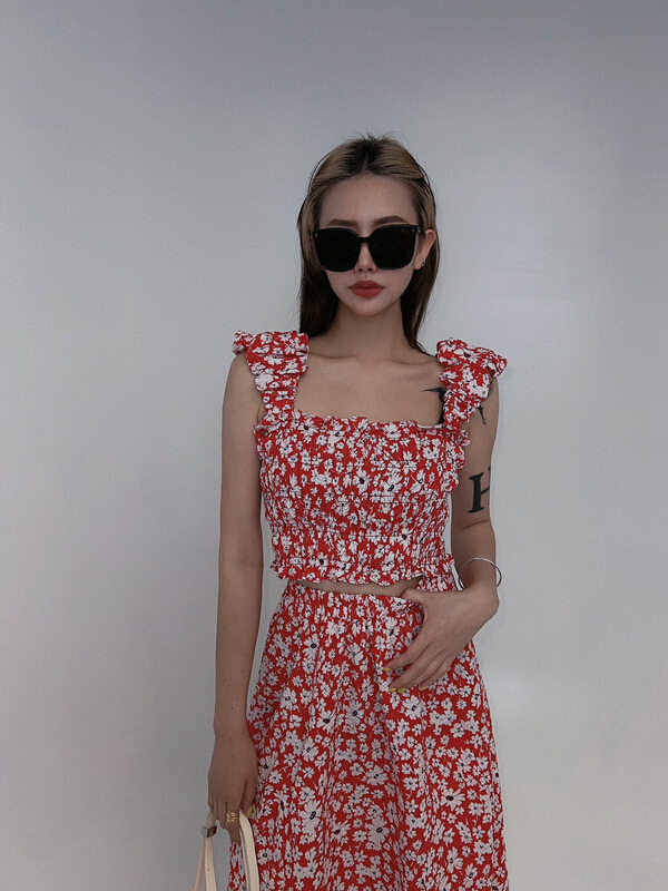 [d.two D2] broken lace versatile broken flower blouse + Korean slim broken flower skirt suit 2206158# zxl