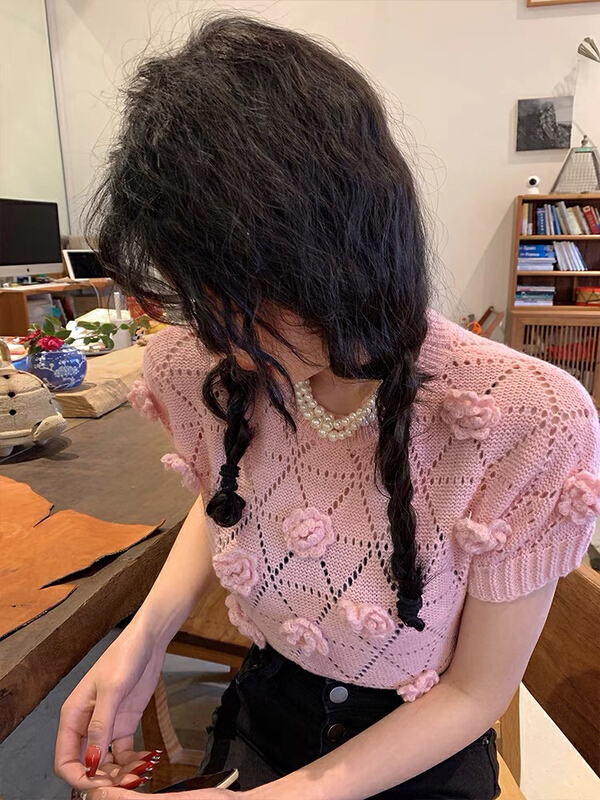 goods in stock! New in early summer! [savage] Korean Cherry Blossom powder hollowed out three-dimensional small flower short sleeved sweater e6922# WPL