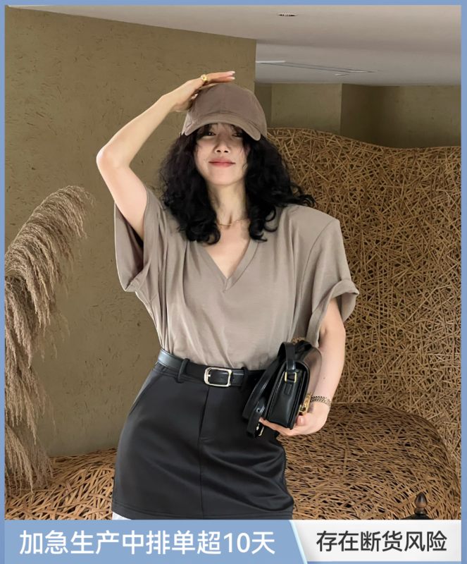 New in early summer! [all in] simple and loose V-neck shoulder pad short sleeve T-shirt 4196# ozq