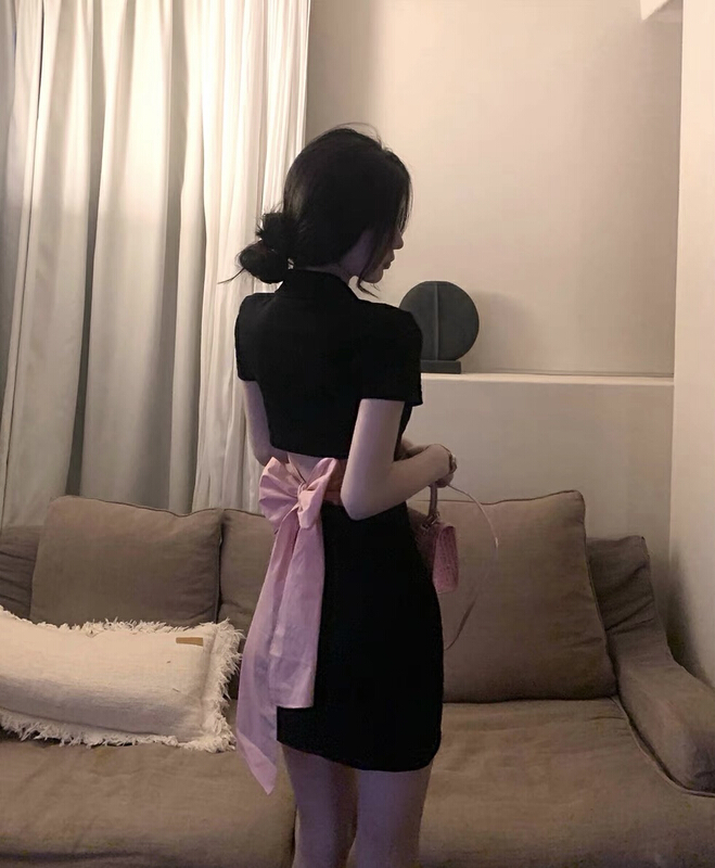 [Amanda] be careful with the machine. Backless bow tie tie. Polo collar dress 9273# PCZ