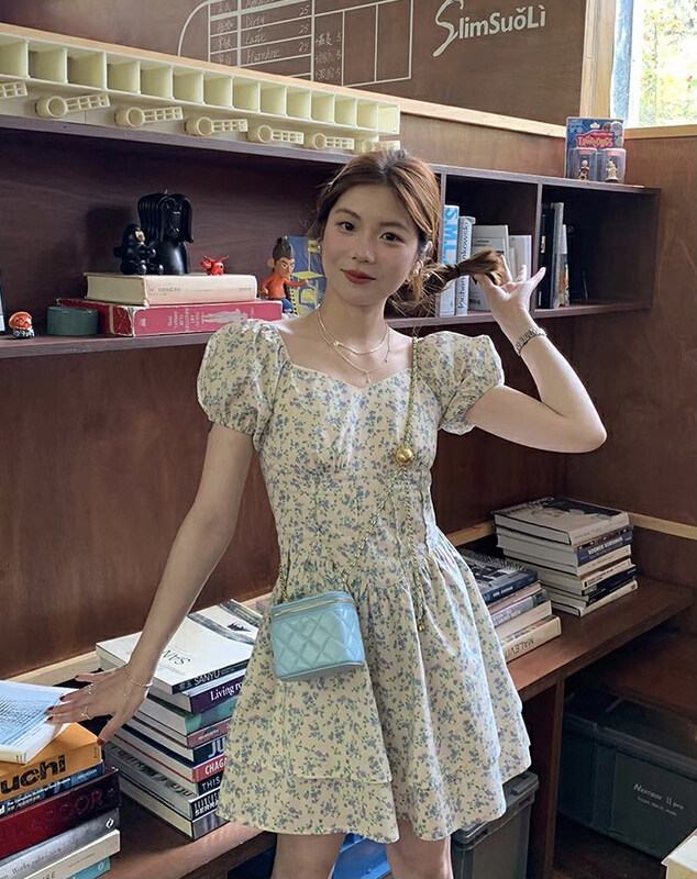 [smile baby] French retro square neck bubble sleeve waist closing slim dress b3081# WPL