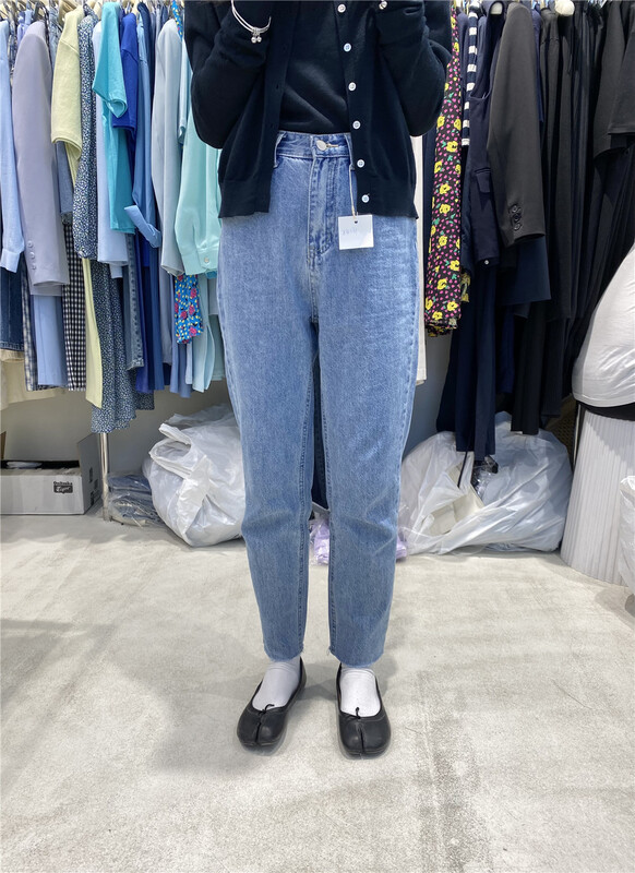 [emoni] versatile foreign style small leg jeans 24131# CLS