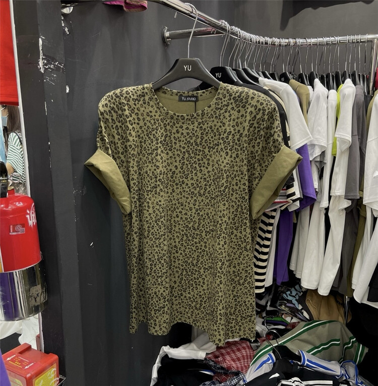 [Yu] personalized leopard loose Casual Short Sleeve T-shirt 9990# cqw