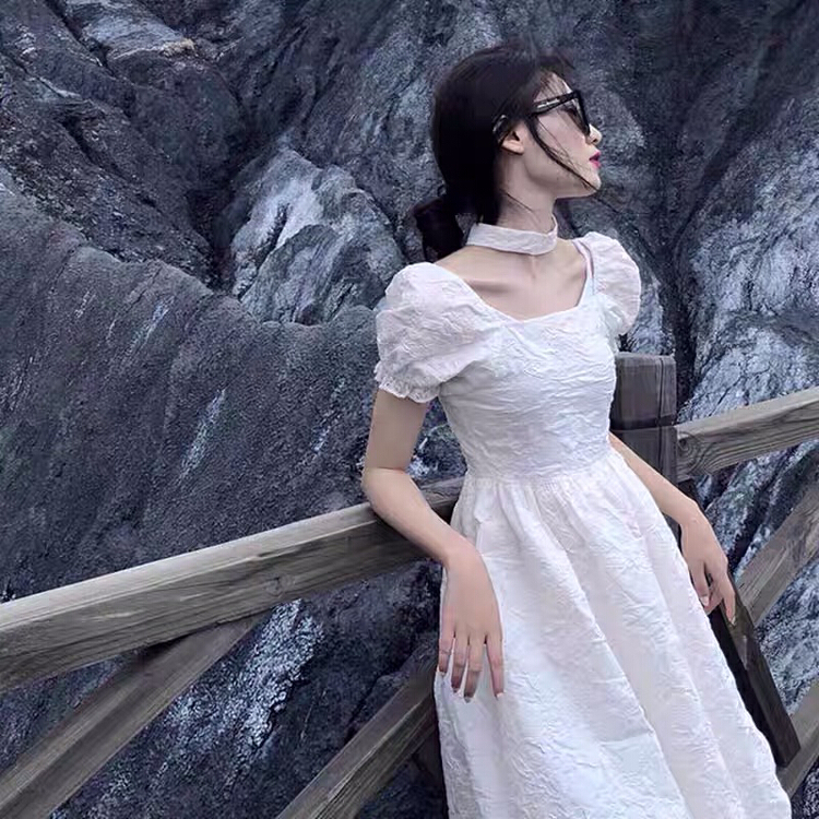 [Yingying new clothes] irregular lace square neck bubble sleeve gentle style slim fitting dress (with BIB) 7503# Cl