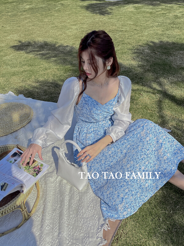 New year in early spring! [Taotao family] literary lady Floral Dress + Fashion bottomed shirt set 3321# lwy