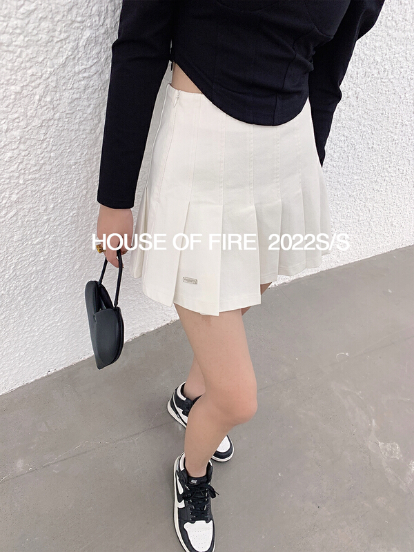 現貨!早春上新!【火火HOODRESS】簡約時尚小設計高腰裙褲  22043#  OZQ