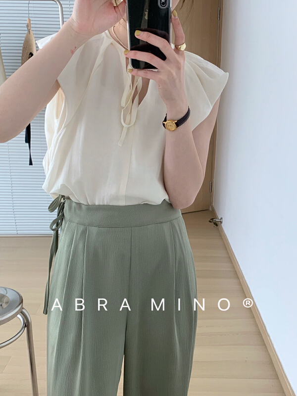 [Abra] V-neck ribbon with thin foreign style small shirt 89390# XJ