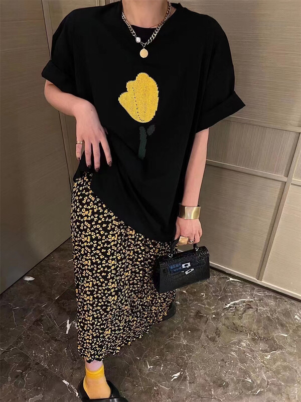 [Han C family] design sense Vintage short sleeve T-shirt + high waist floral skirt suit 9615# PCZ