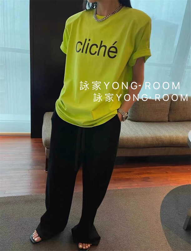 goods in stock! [Yong swimmer] Korean alphabet printed shoulder pad short sleeve T-shirt 931# WTT