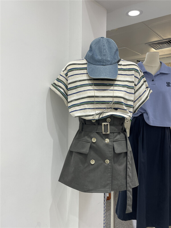 Live broadcast 80! [Miss Jia] simple loose stripe short sleeve + Korean slim double breasted skirt suit 3366# XYY