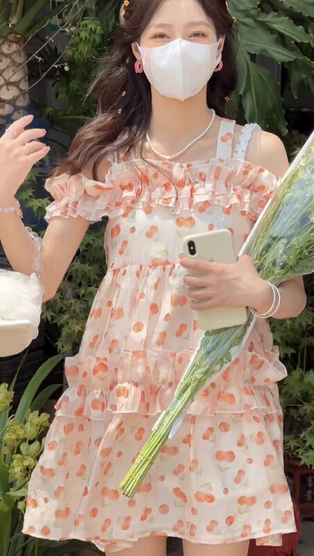 [Yingying new clothes] French sweet first love broken flower suspender design sense of niche off shoulder dress 7406# Cl