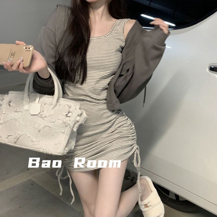 New year in early spring! [Baobao] fashion Korean short coat + striped Pleated Dress Set 1001# ozq