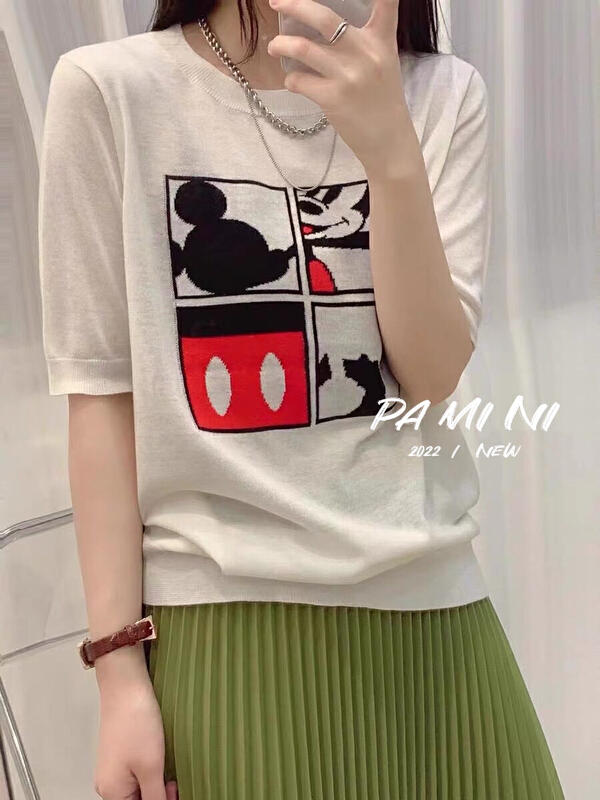 New in early summer! [pamini] age reducing loose round neck cartoon Mickey sweater 2288# HJC
