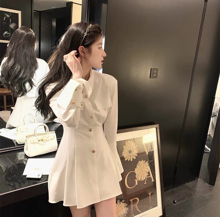 Autumn and winter NEW! [Amanda] pleated waist highlights small waistline Ollie ruffled long sleeved shirt dress 2767# QJY