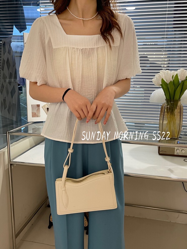 [Sunday morning] Korean style square neck bubble sleeve blouse 9078# ZSY