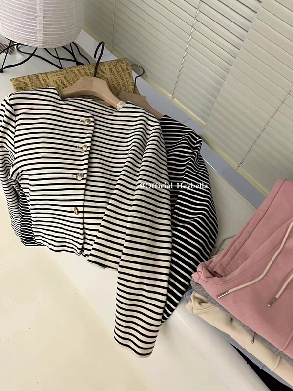 New year in early spring! [hey Bella] Korean stripe breasted short coat (only selling short coat) b1220# ll
