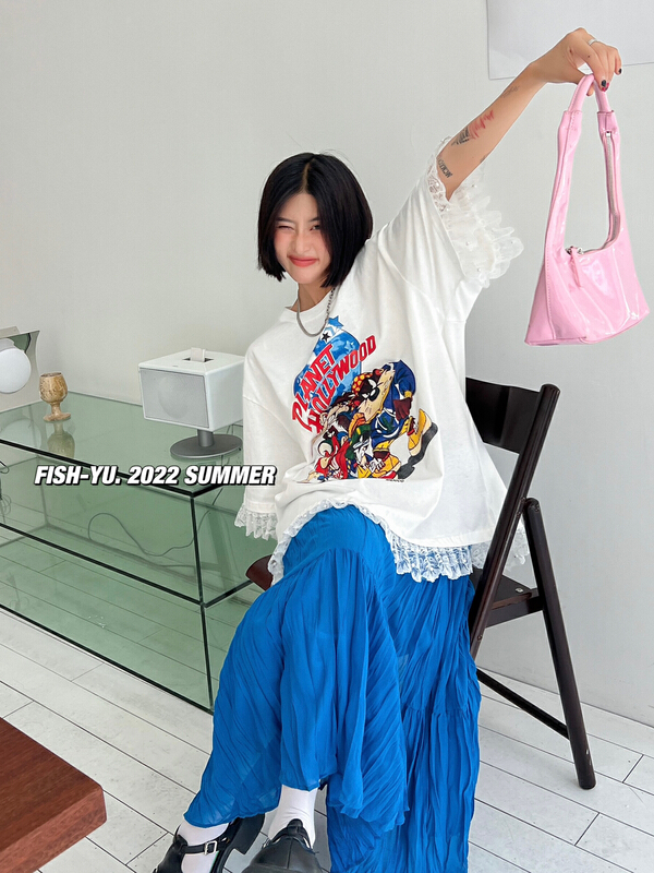 [fish Yu] cartoon print stitched lace loose short sleeve T-shirt 22169# LSL