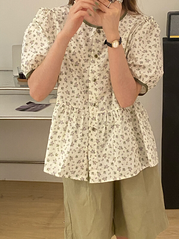 [tototellme] Korean small shirt with broken flowers and colored edges and buttons 20464# HBx