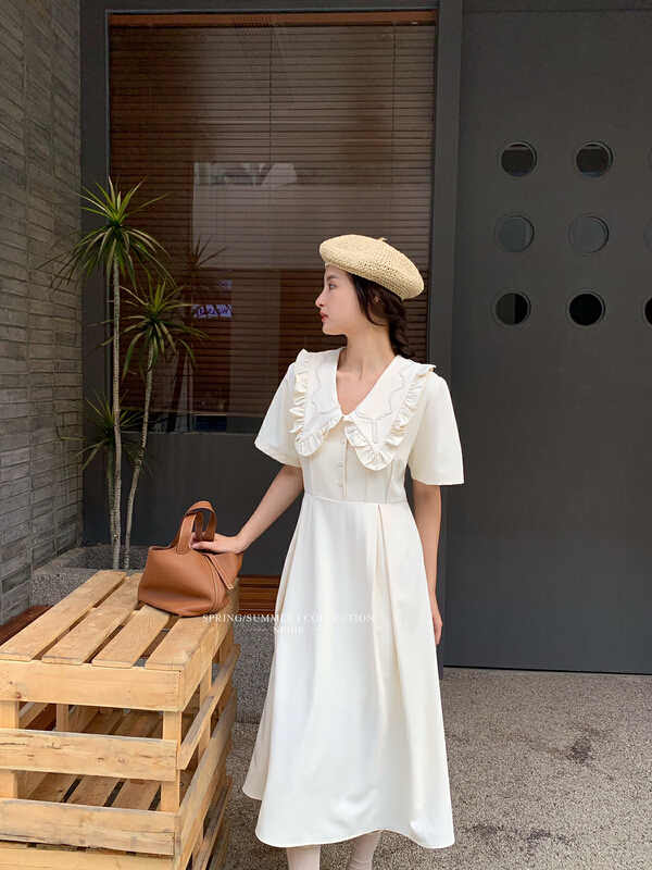 New year in early spring! [neihe] butterfly doll neck solid dress 22020# zxx
