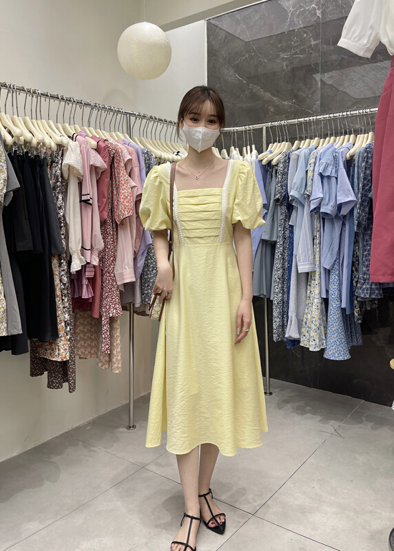 New in early summer! [uone] fresh lace design dress 98532# LSL
