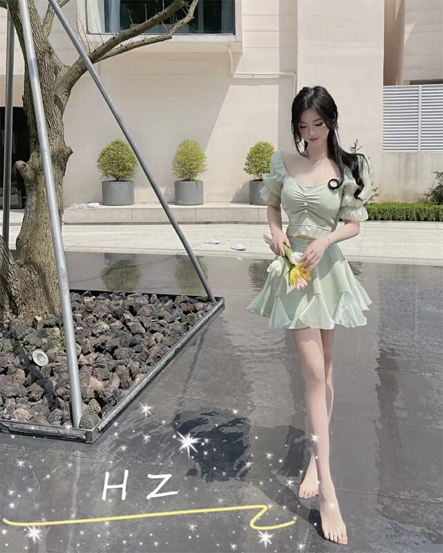 初夏上新!【紅裝】純欲一字肩舒適小衫+淑女顯瘦百褶A字半身裙套裝  8022#  JJ