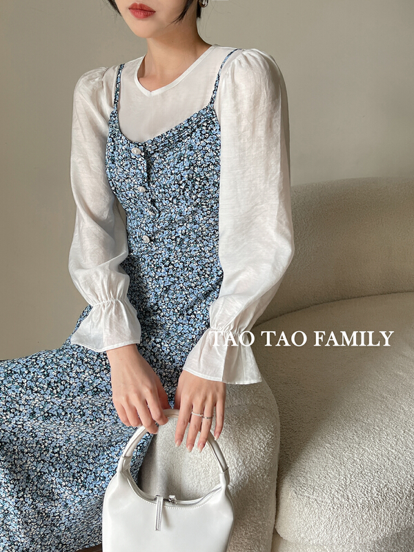 New year in early spring! [Taotao family] Korean lady floral suspender dress + basic versatile solid color backing suit 3391# lwy