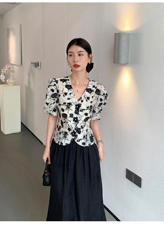 goods in stock! New in early summer! [MK] V-neck single breasted flower shirt 3231# hjy