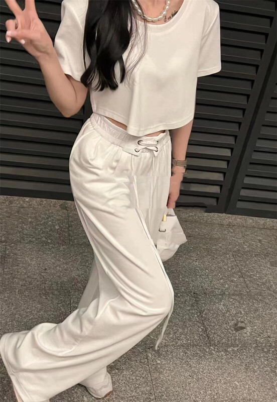 [Yan Zhen] Korean version solid color short sleeved T-shirt + casual pants suit 67810# PCZ