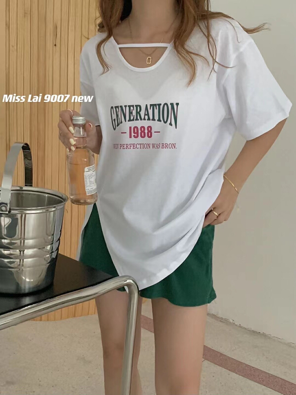 【HH &MISS LAI】V領字母寬鬆短袖T恤  9007#  L