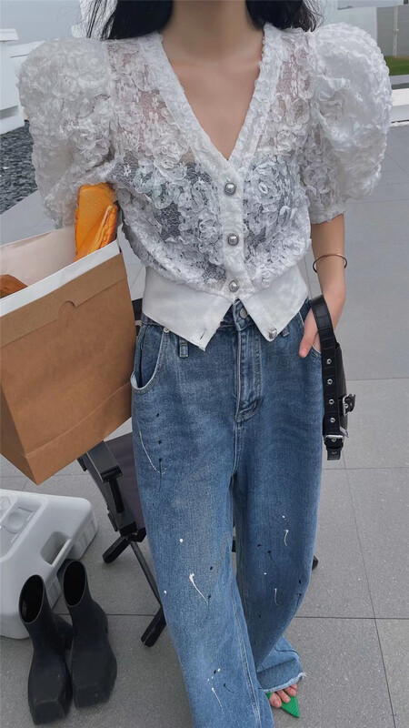 [ESU] V-neck breasted bubble sleeve lace blouse (only for small blouses) 3833# ozq