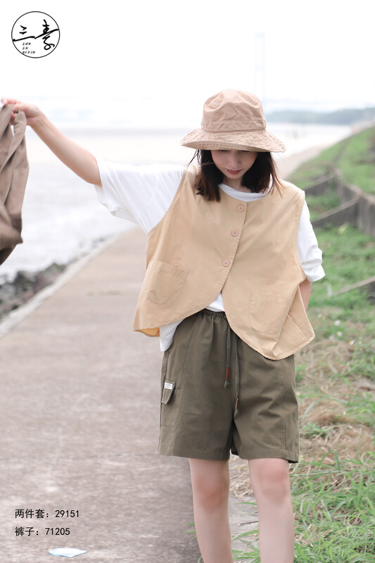 [original of three plain clothes] round neck short sleeve T-shirt + Fashion vest two-piece suit 29151# XYJ
