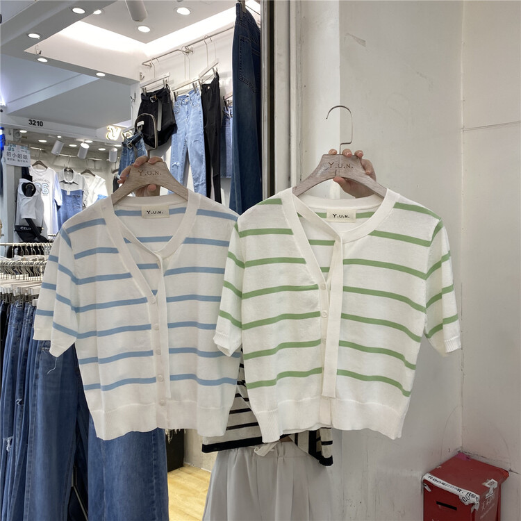 [Yun] Korean stripe simple V-neck short sleeve sweater 6537# CSX