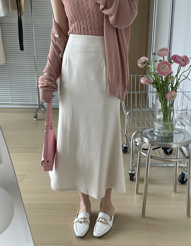 goods in stock! New year in early spring! Slim skirt