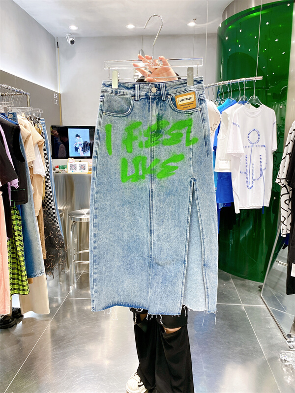 New in early summer! [Eric] Korean alphabet print skirt 2159# ozq