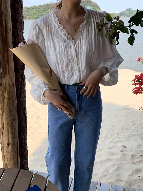 New year in early spring! [about me] V-neck design fashion shirt 213406# cqw