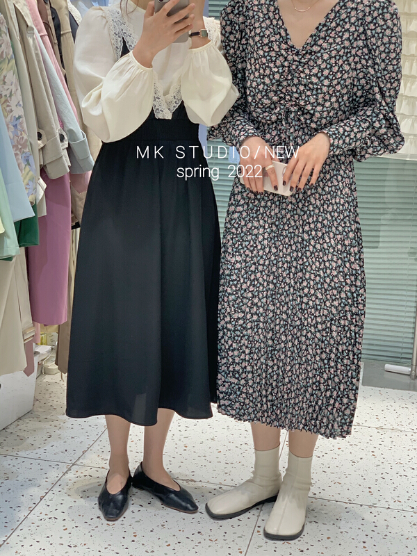 New year in early spring! [Chen] Korean lady style bubble sleeve shirt + Lace stitched dress set 3116# hjy