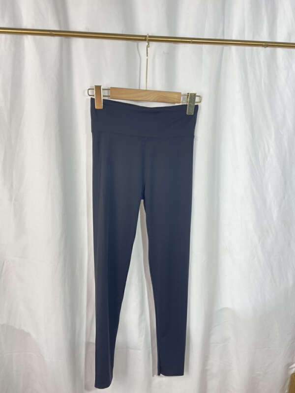 New in early summer! [Yi show shop] simple and slim fashion Leggings 1097\cl