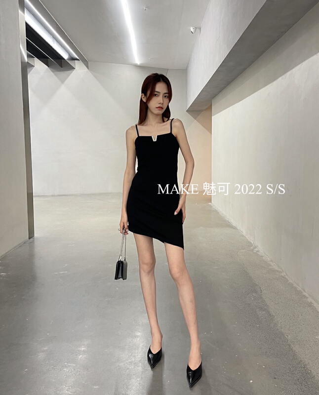 goods in stock! New in early summer! [make Meike] temperament Korean version thin irregular hem iron V dress 50009# XJ