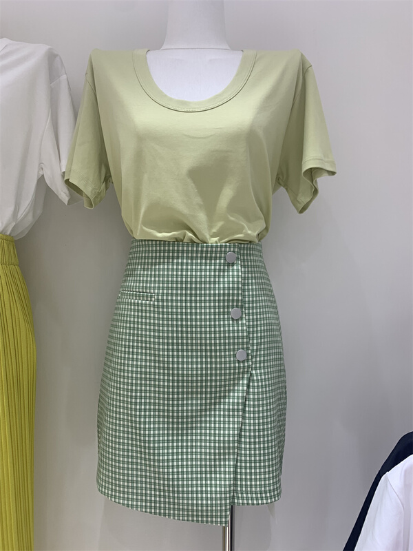 New year in early spring! [C.R] casual and versatile plaid skirt 2215# XJ