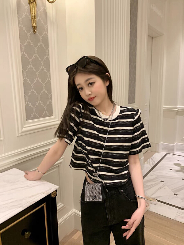 goods in stock! New in early summer! [smile baby] crew neck stripe versatile short sleeve T-shirt b-2832# WPL