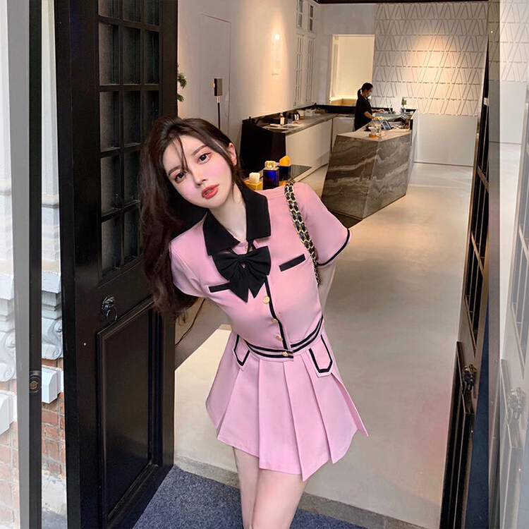 New in early summer! [Doudou family] xiaoxiangfeng aging temperament short sleeved top + slim pleated skirt suit (with tie) 88156# CLS