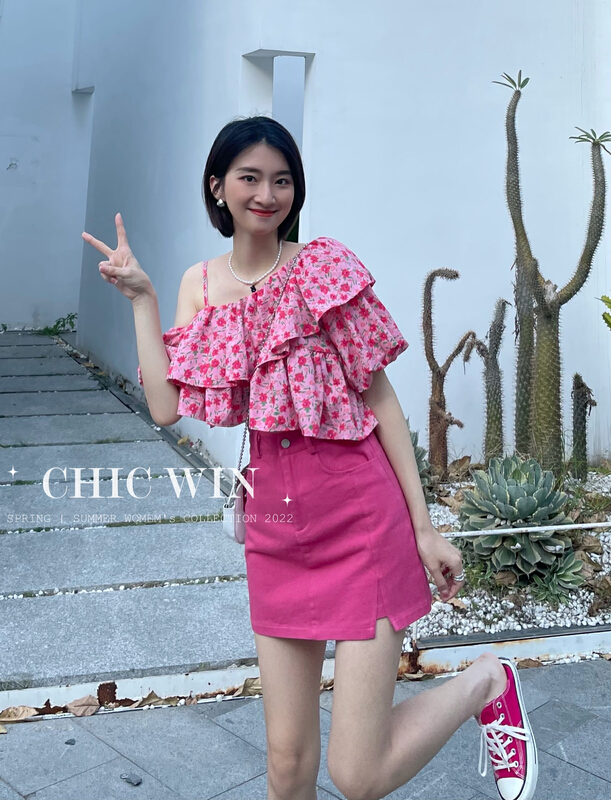 [chic win] Korean fashion design sense small women's floral shoulder shirt 1301# CSX